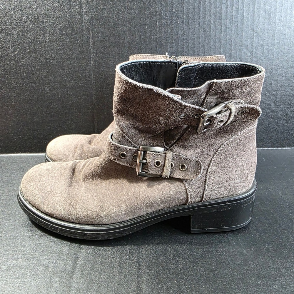 Aquatalia Marvin K Taupe Suede Moto Ankle Boots Buckle Lug Sole Italy 7.5